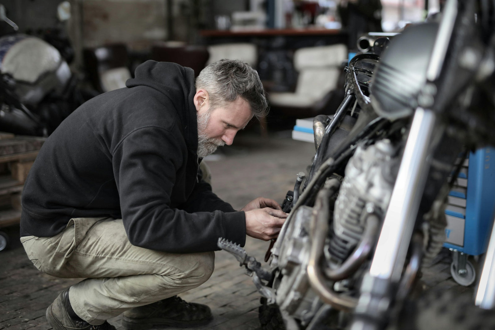 Wrenching Without Worries: A Practical Guide to Motorcycle Customization Challenges and Solutions