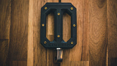 BMX Footpegs – Carbon Composite Wide Grip for Harley Sportster