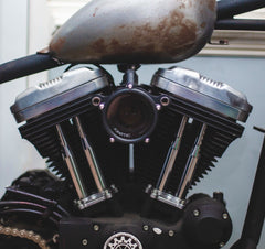 Aperture – DSLR-Style Carbon-Fiber Air Cleaner with Swappable Lens for Harley-Davidson Sportster Intake Systems
