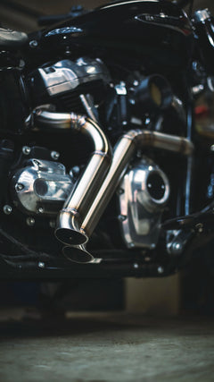 TILT TIG-Welded 304 Stainless Steel 2-2 Exhaust for M8 Harley Softail