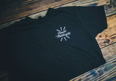 Retro Arrows Tee | Metallic Silver Print